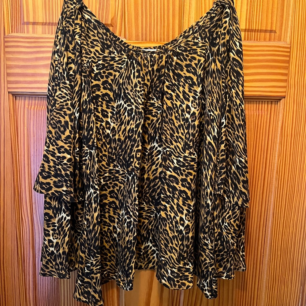 Leopard print keyhole shoulder blouse